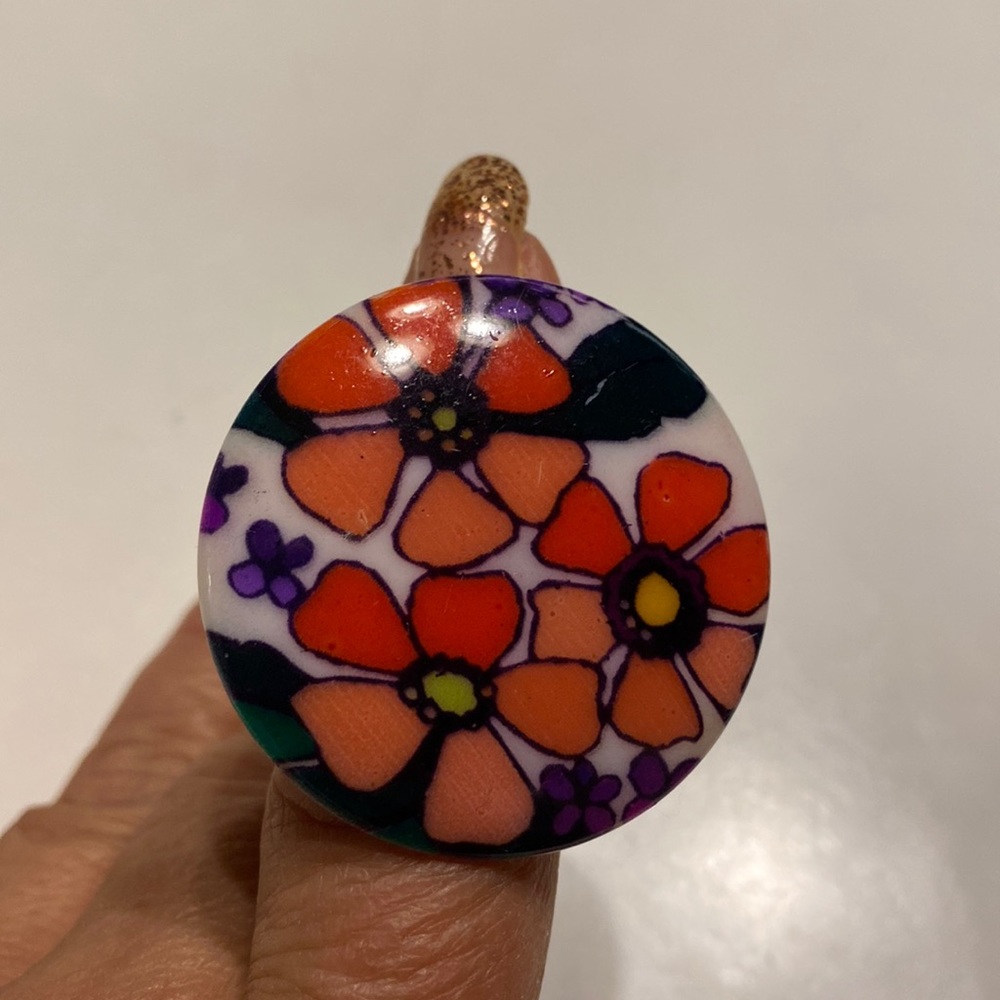 NEW Women’s Floral Ring. Brand Unknown. Size 7